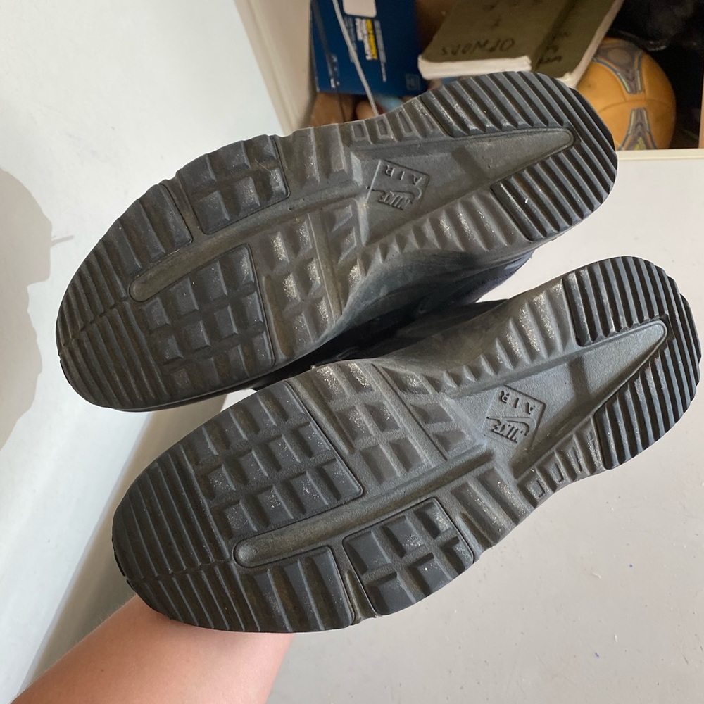 Black Nike Hurache - image 2